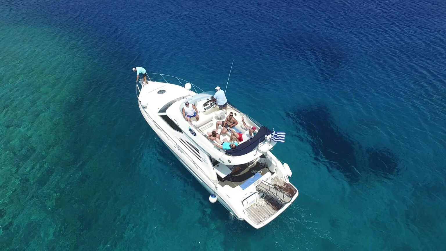 private yacht tour mykonos